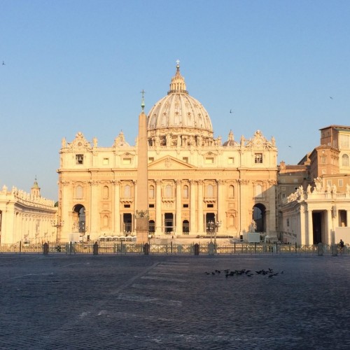 #pb_rslider_caption-1-1 01-Early Morning Vatican